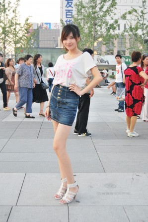 С����ɰ�СŮ��