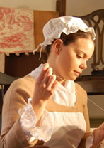 穿针器：时代Java刺绣有保证